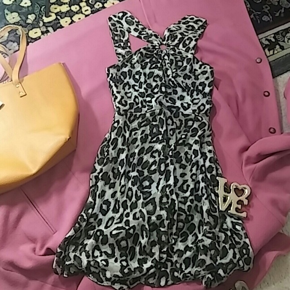 BISOU BISOU PRINT Halter Dress 10 - Picture 3 of 5